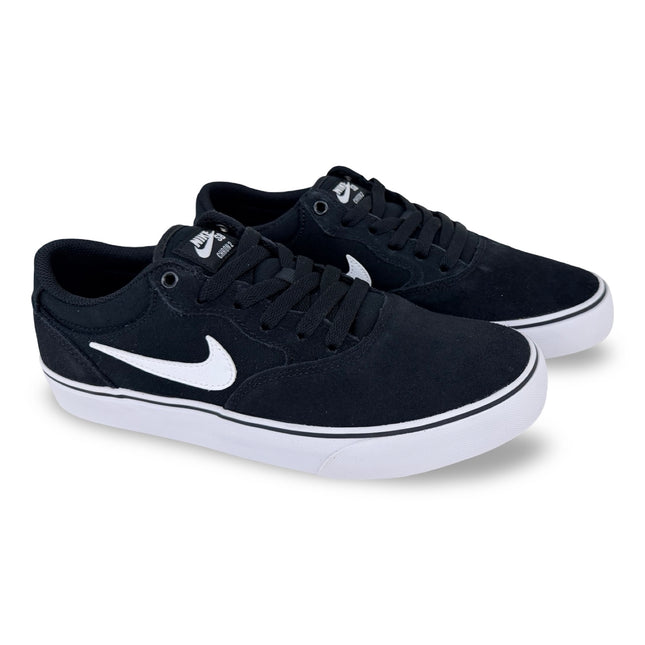 Nike SB Unisex Chron 2 Shoes in Black/White