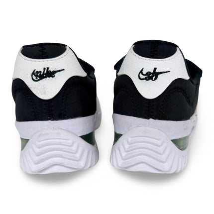 Heel view of Nike Unisex BRSB Shoes – Black/White