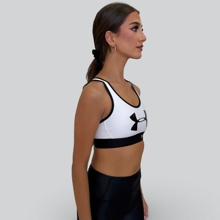 Under Armour women’s medium-support sports bra for gym and training